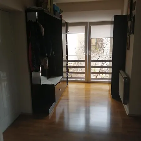 Three Bedroom In Attractive Location شقة *